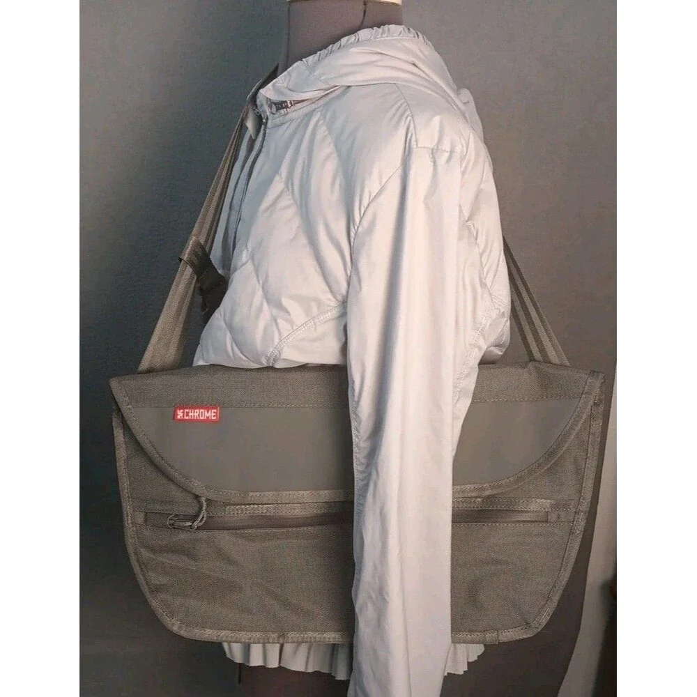 Chrome Simple Messenger Bag Grey Green 12L Water Resistant Adjustable Strap